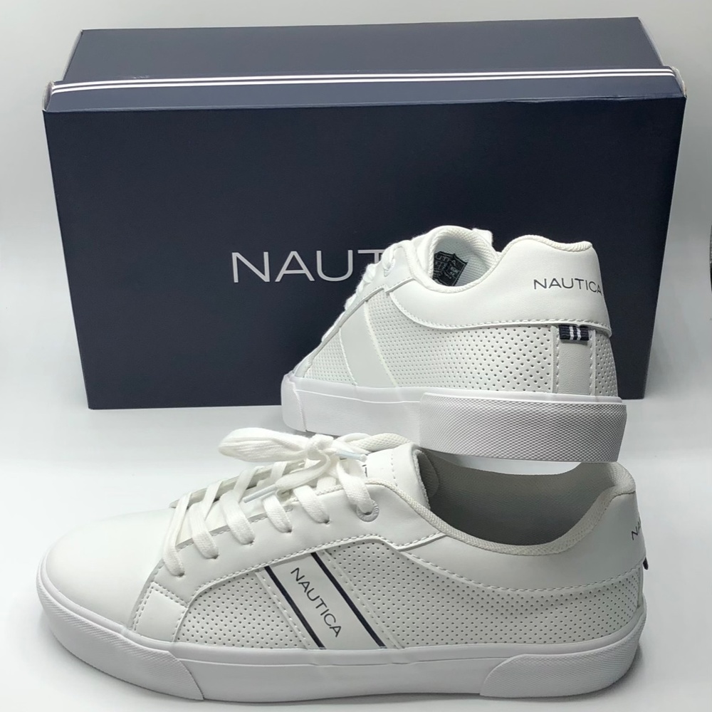 Nautica Men's Low Cut Oxford Sneaker - Picture 2 of 2